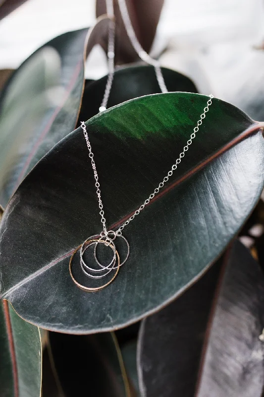 Interconnected Circle Necklace