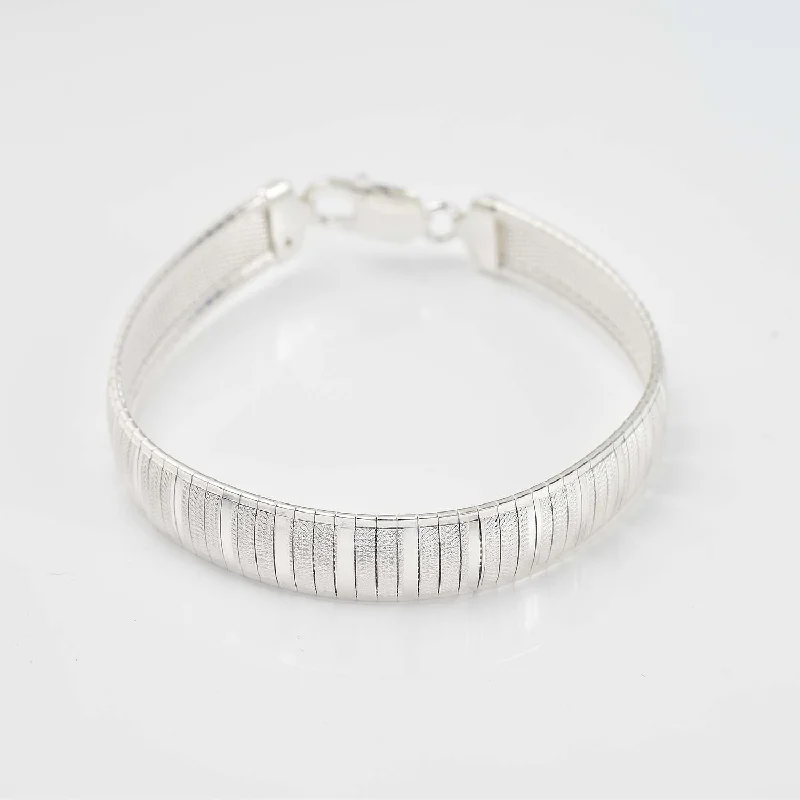 Timeless Stripe Detail Bracelet