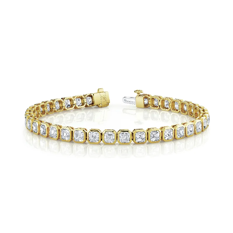 Asscher Cut Diamonds Bezel Bracelet