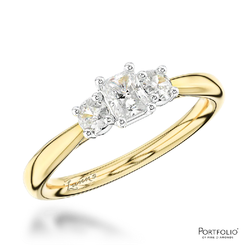 Three Stone 0.30ct F SI1 Diamond Yellow Gold/Platinum Ring