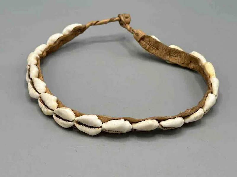 Single Line Finest Quality Cowrie Shell Natural Leather Choker Necklace-Mali