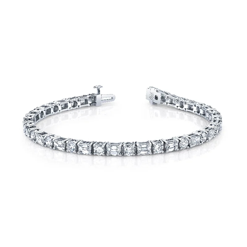 9.90 Carat 18k White Gold East-West Bracelet