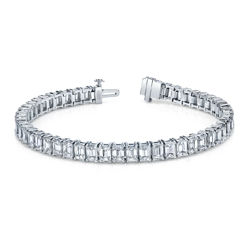 15.63 Carat 18k White Gold Emerald Cut 4-Prong Straight Line Bracelet