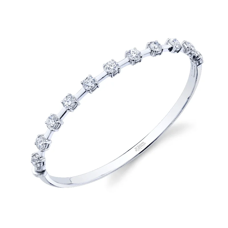 Hinged Bangle with Round Brilliant Diamonds